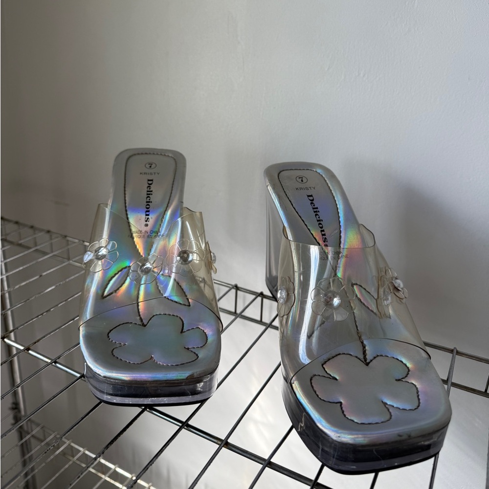 Delicious Iridescent Platform Shoes